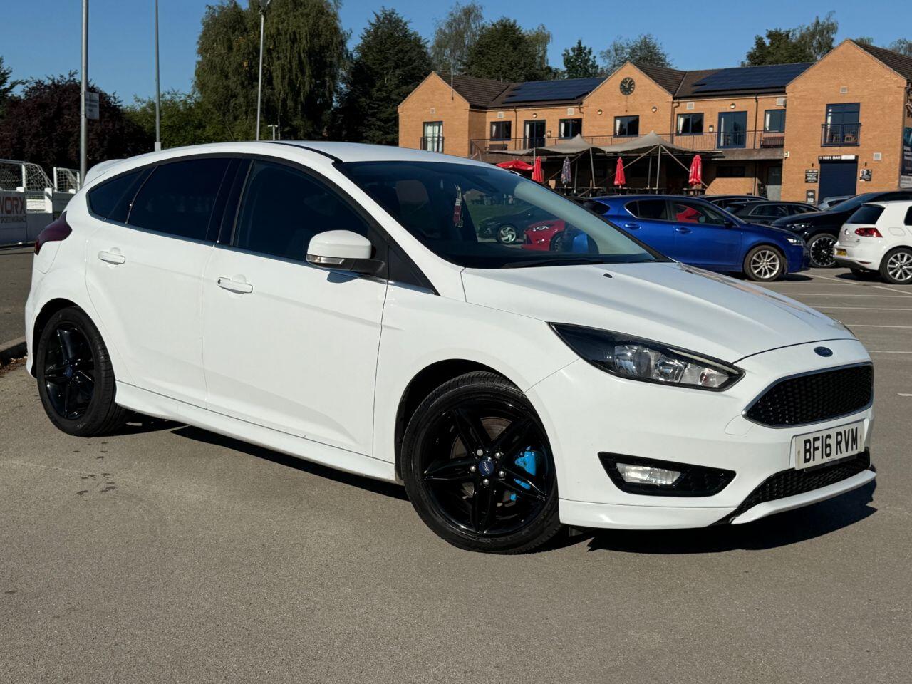 Ford Focus view 13