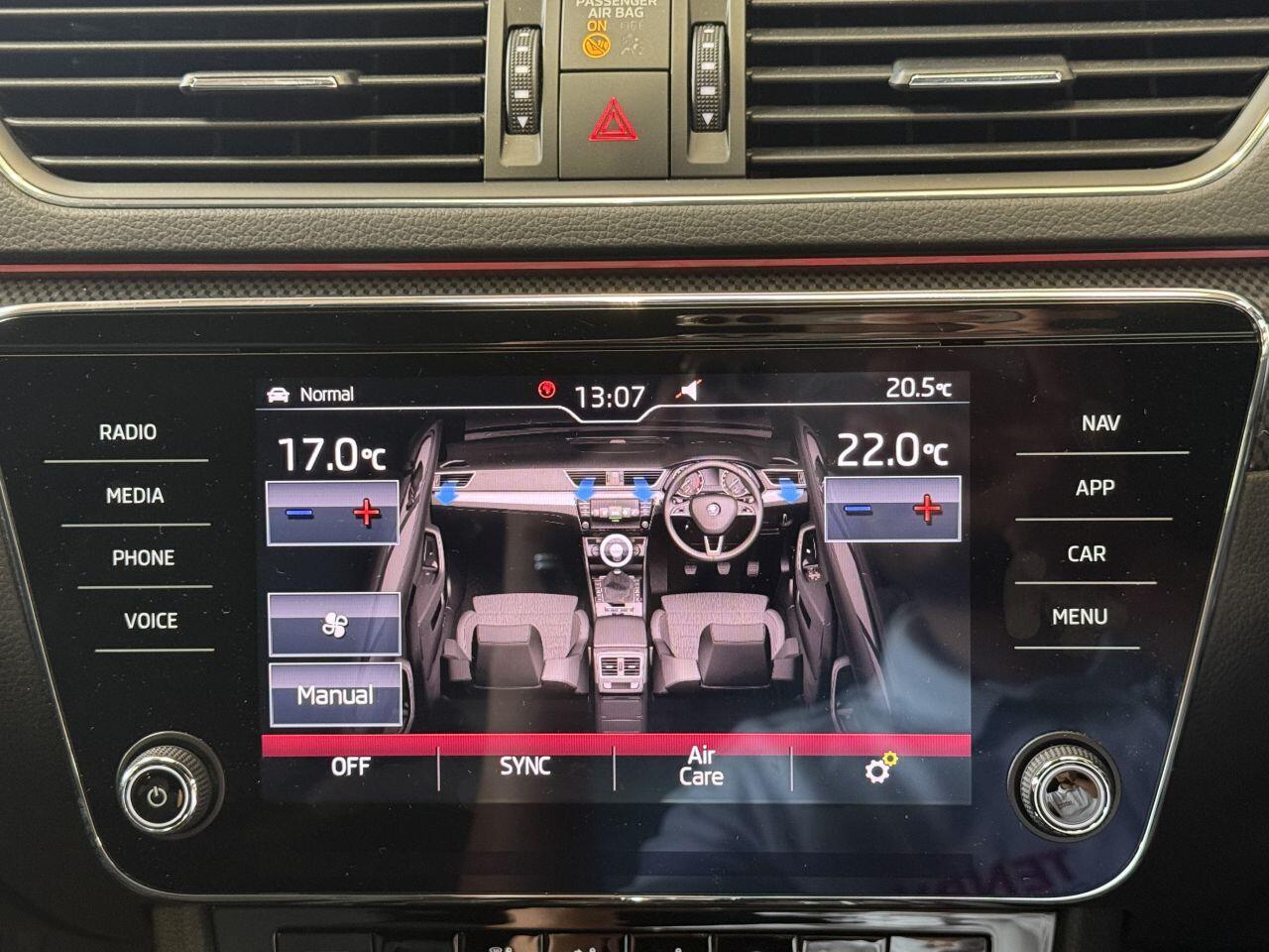 Skoda Superb view 50
