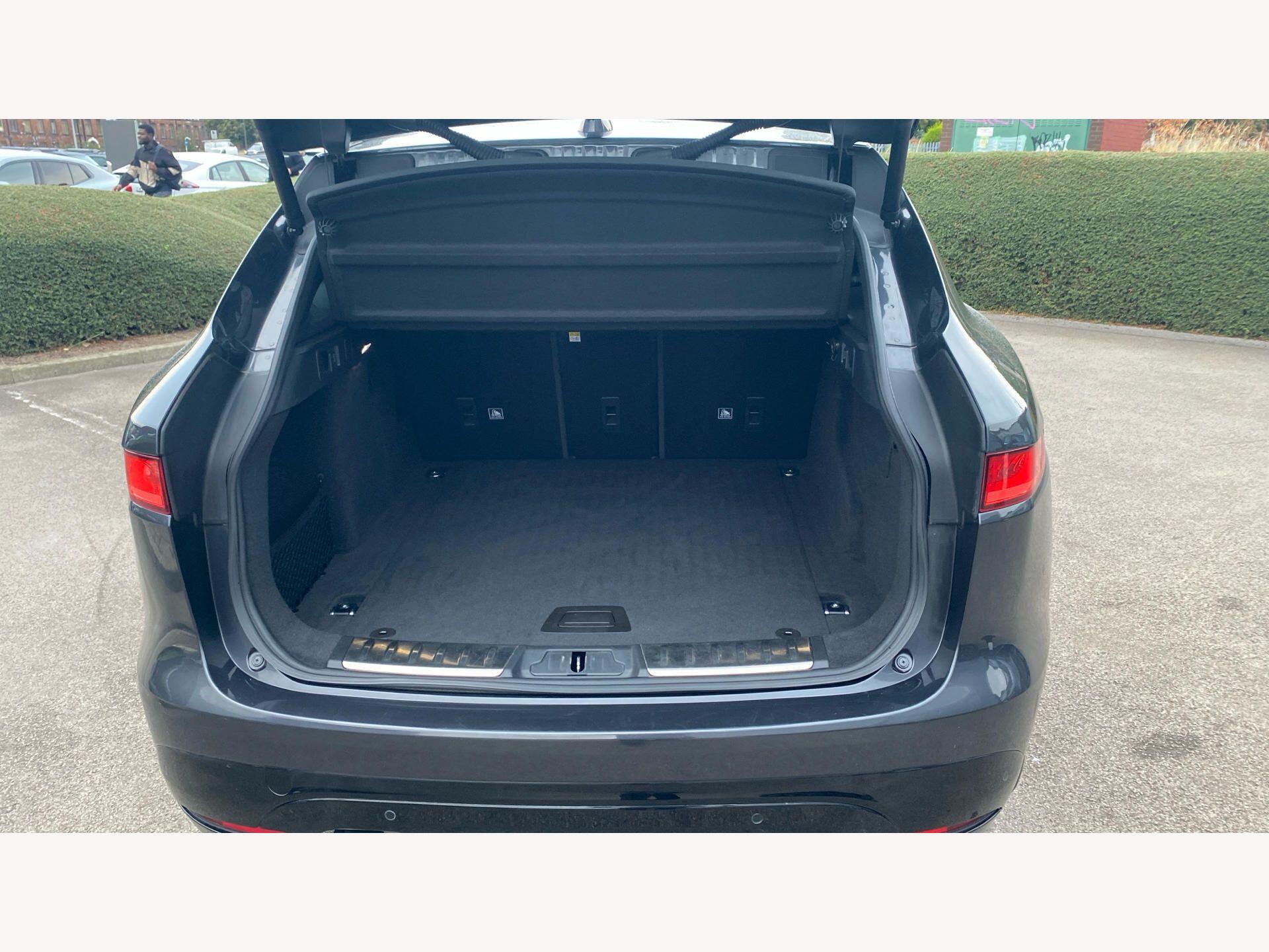 Jaguar F-Pace view 12