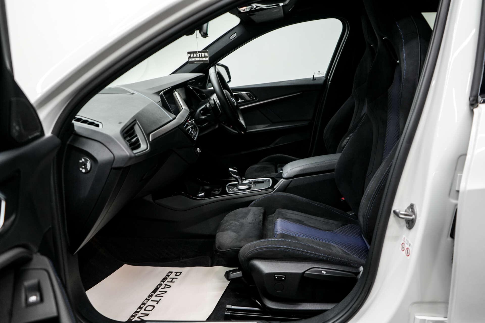 BMW 1 Series view 25