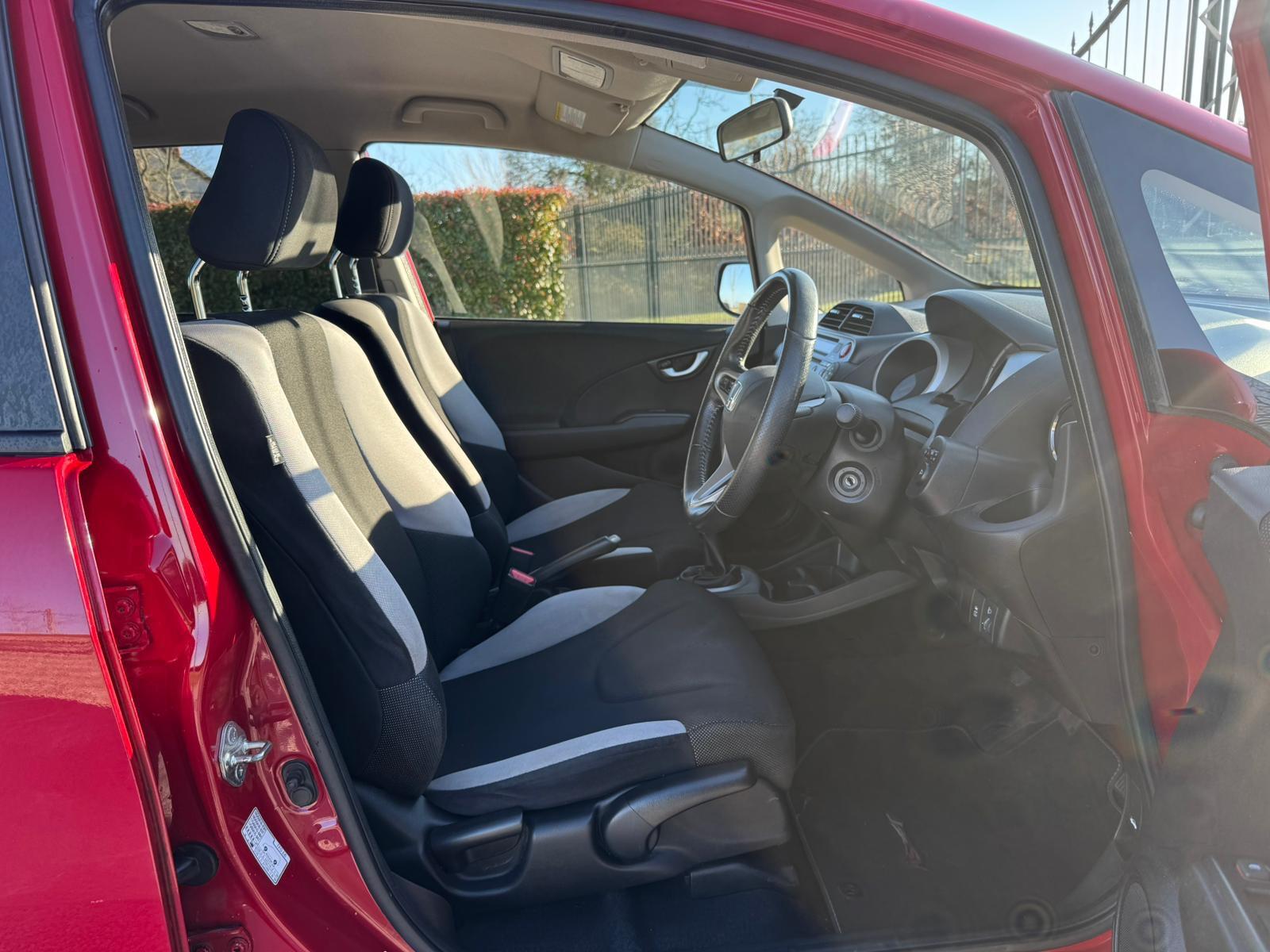 2013 Honda Jazz image 14