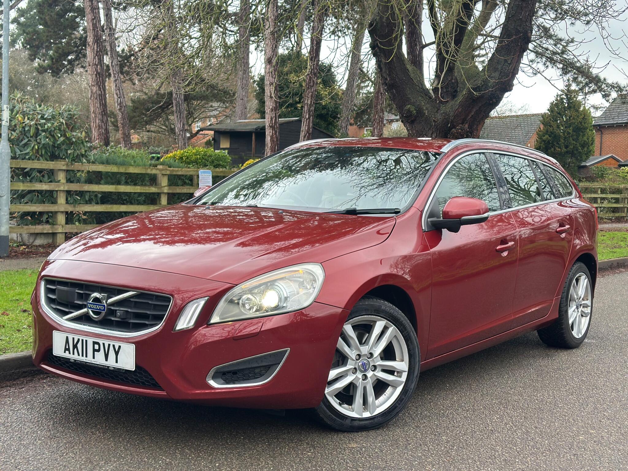 2011 Volvo V60 1.6D DRIVe SE Lux Euro 5 (s/s) 5dr • 110,000 miles image 1