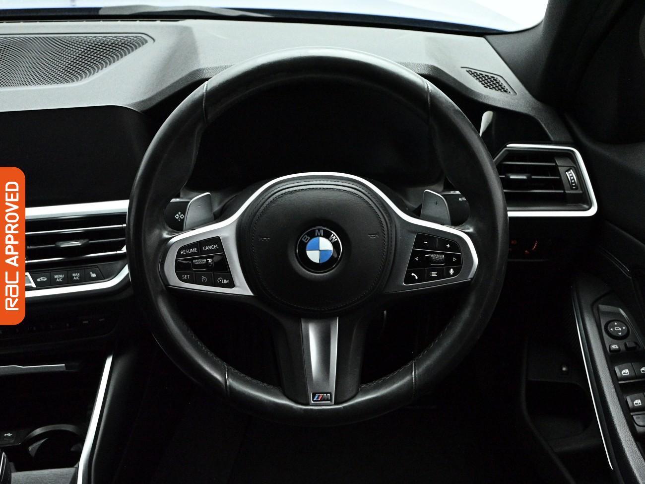 BMW 3 Series view 10