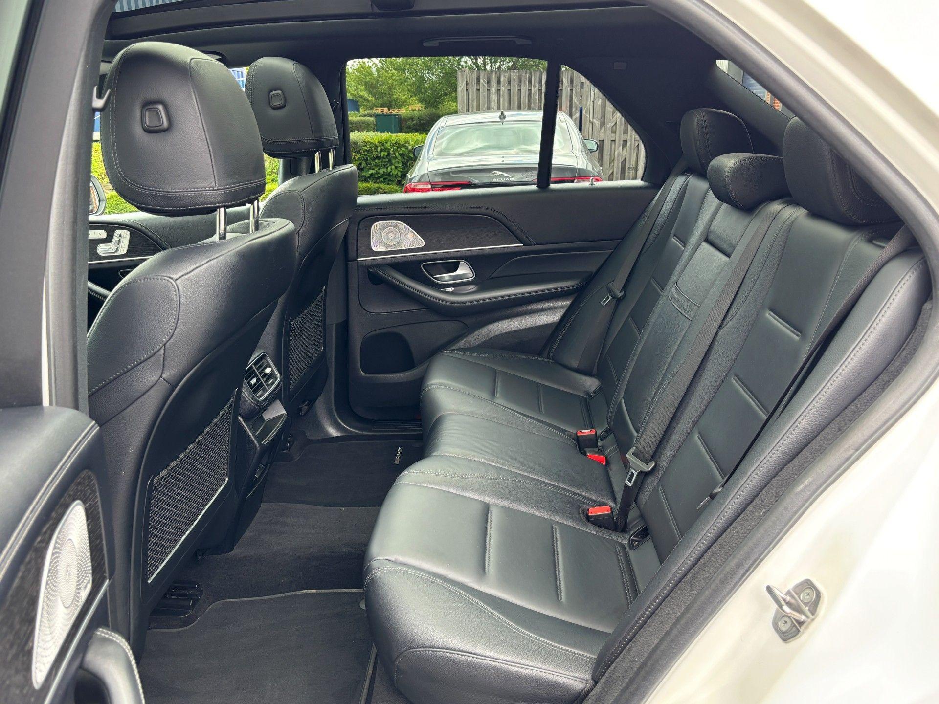Mercedes-Benz Gle view 29