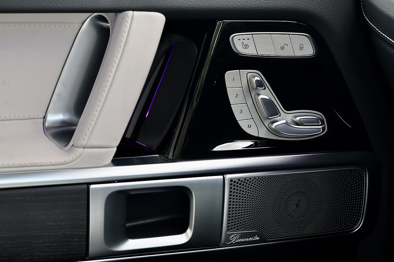 Mercedes-Benz G Class view 19