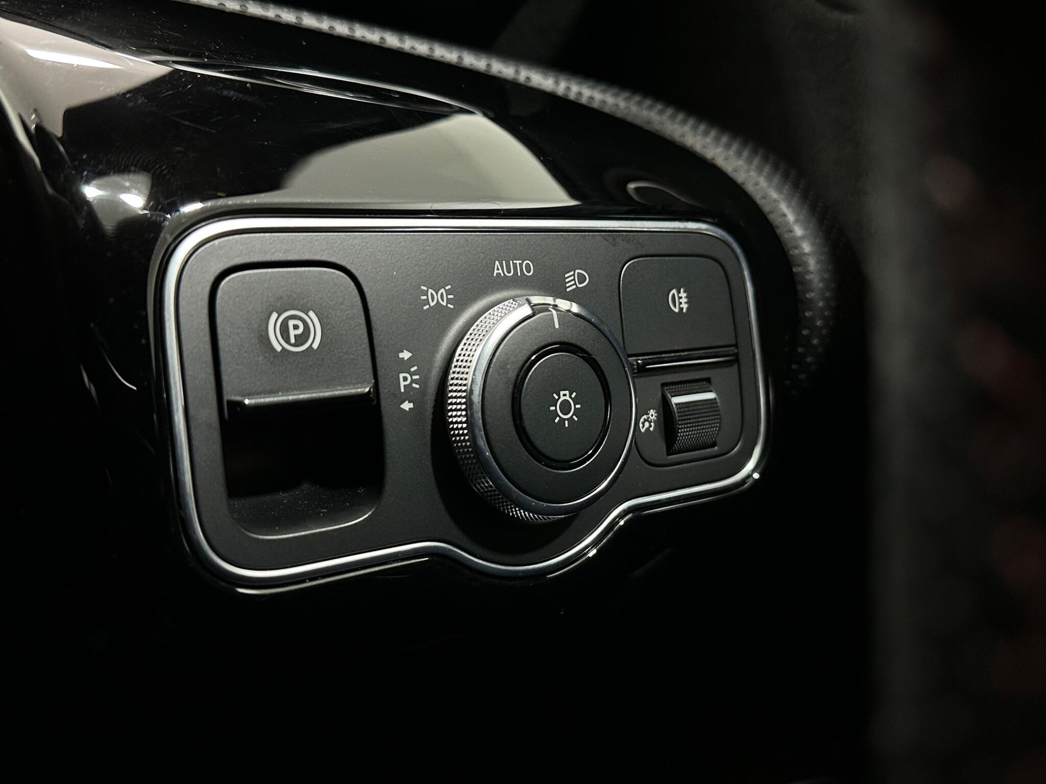 Mercedes-Benz A-Class view 17