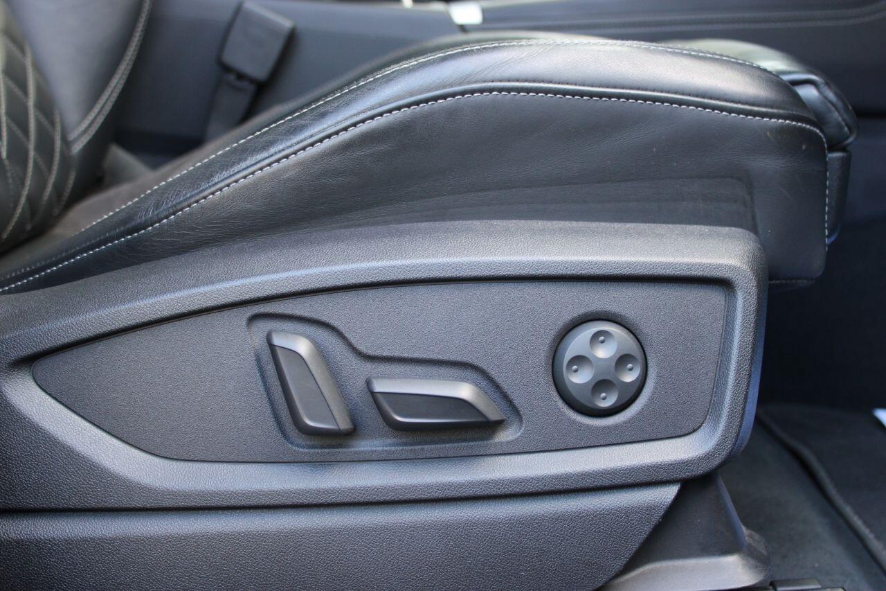 Audi SQ5 view 32