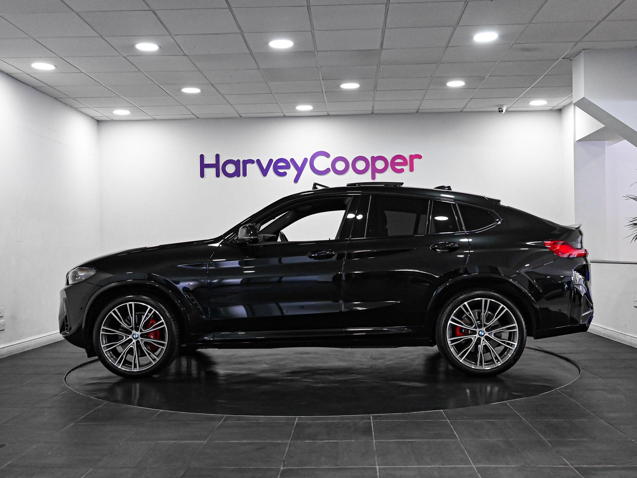 BMW X4 view 25