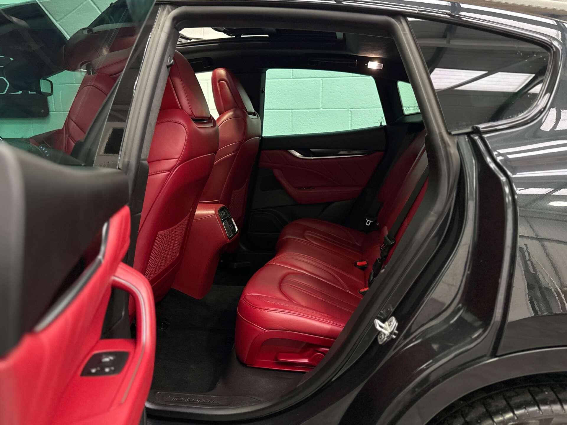 Maserati Levante view 20