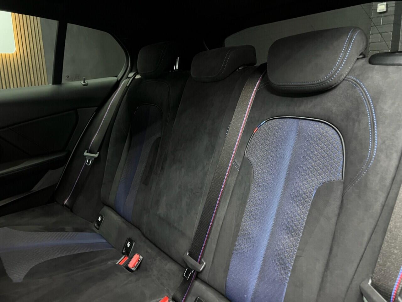 BMW 1 Series view 45