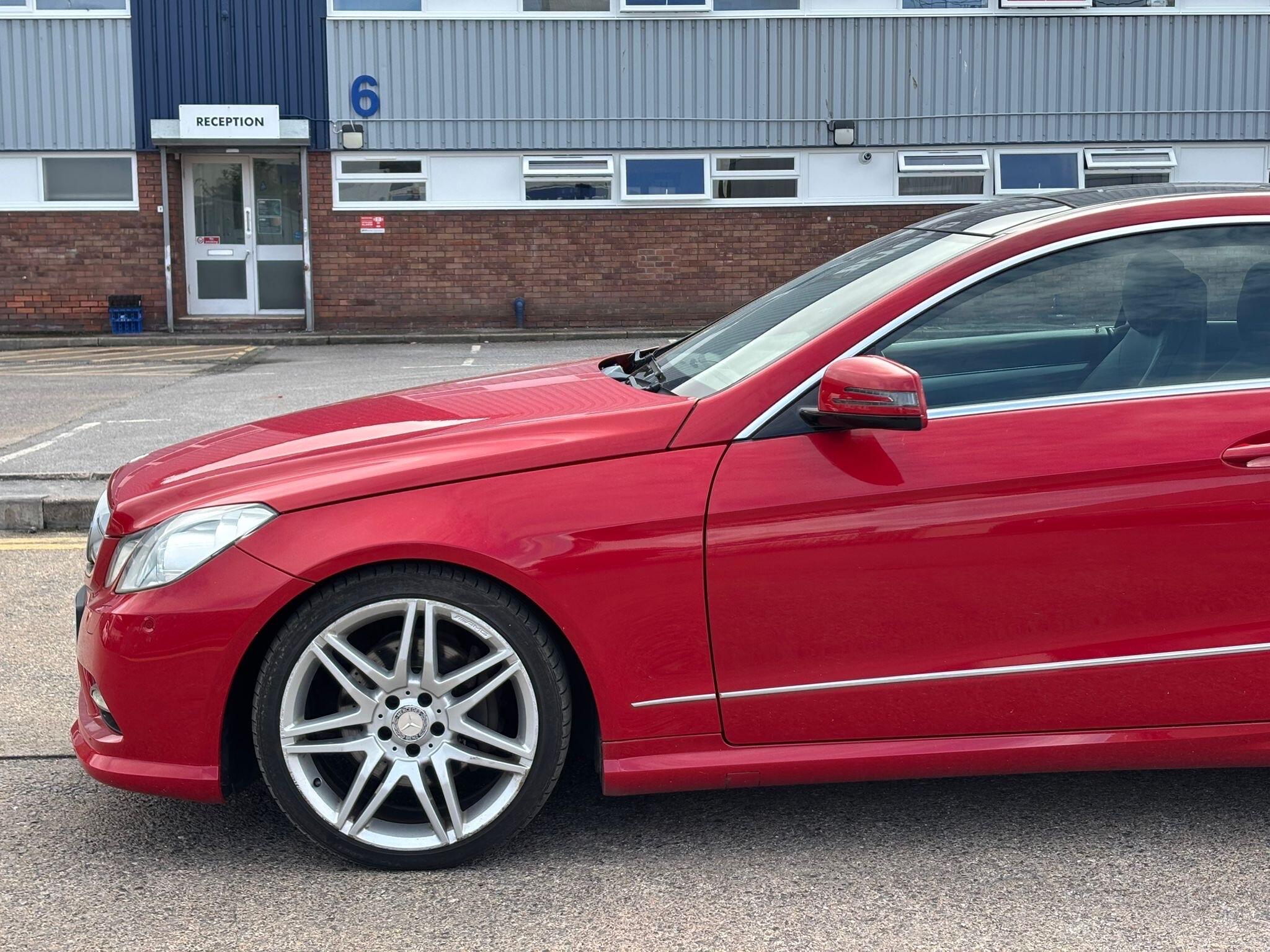 Mercedes-Benz E-Class view 9
