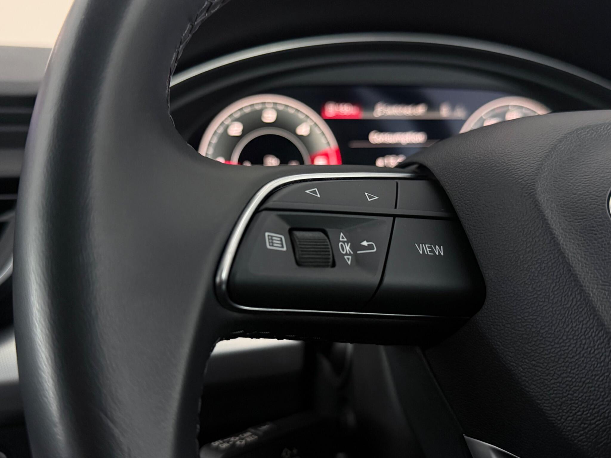 Audi Q5 view 15