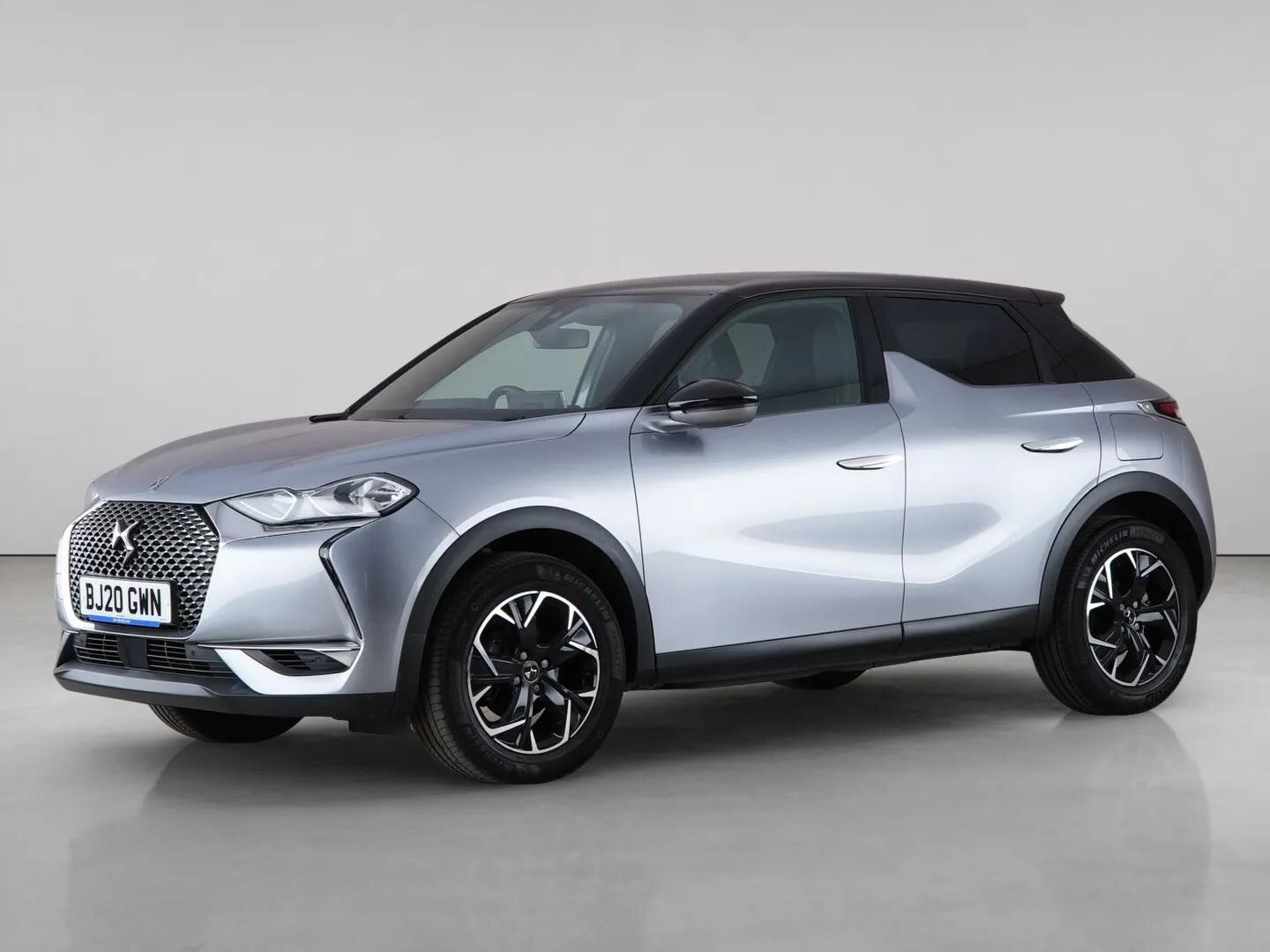 DS Automobiles DS 3 Crossback view 2