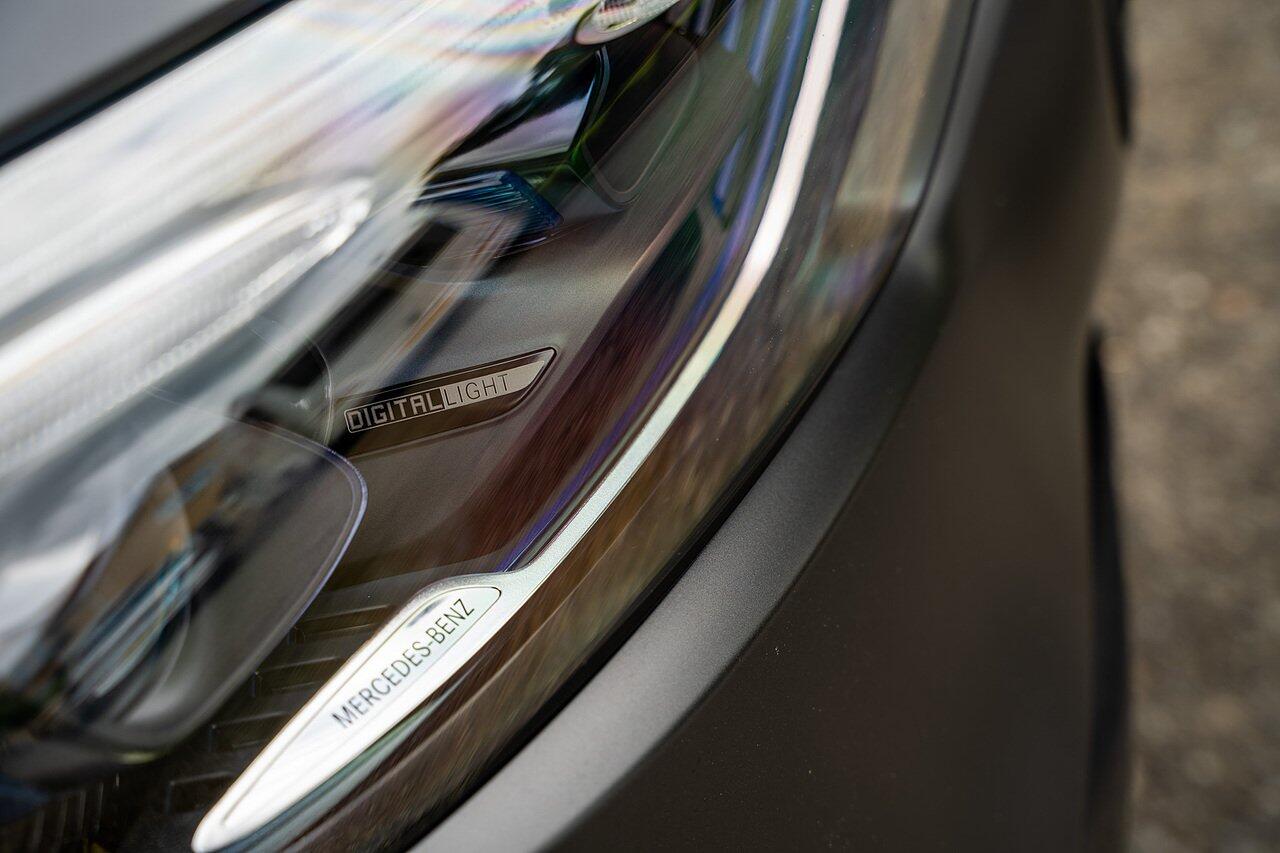 Mercedes-Benz GLC view 25