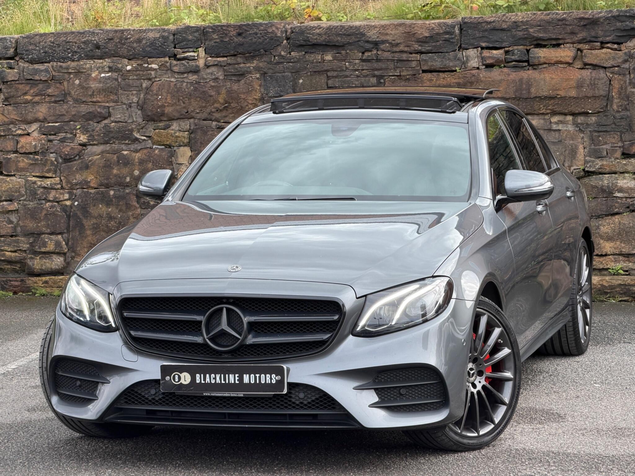 Mercedes-Benz E-Class view 3