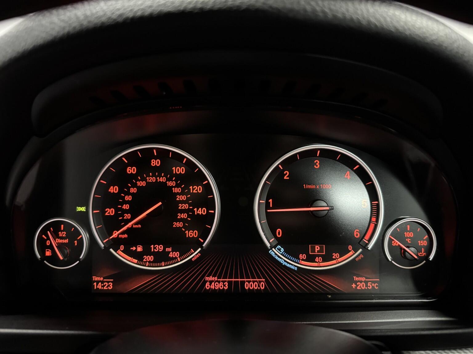 BMW 5 Series view 29