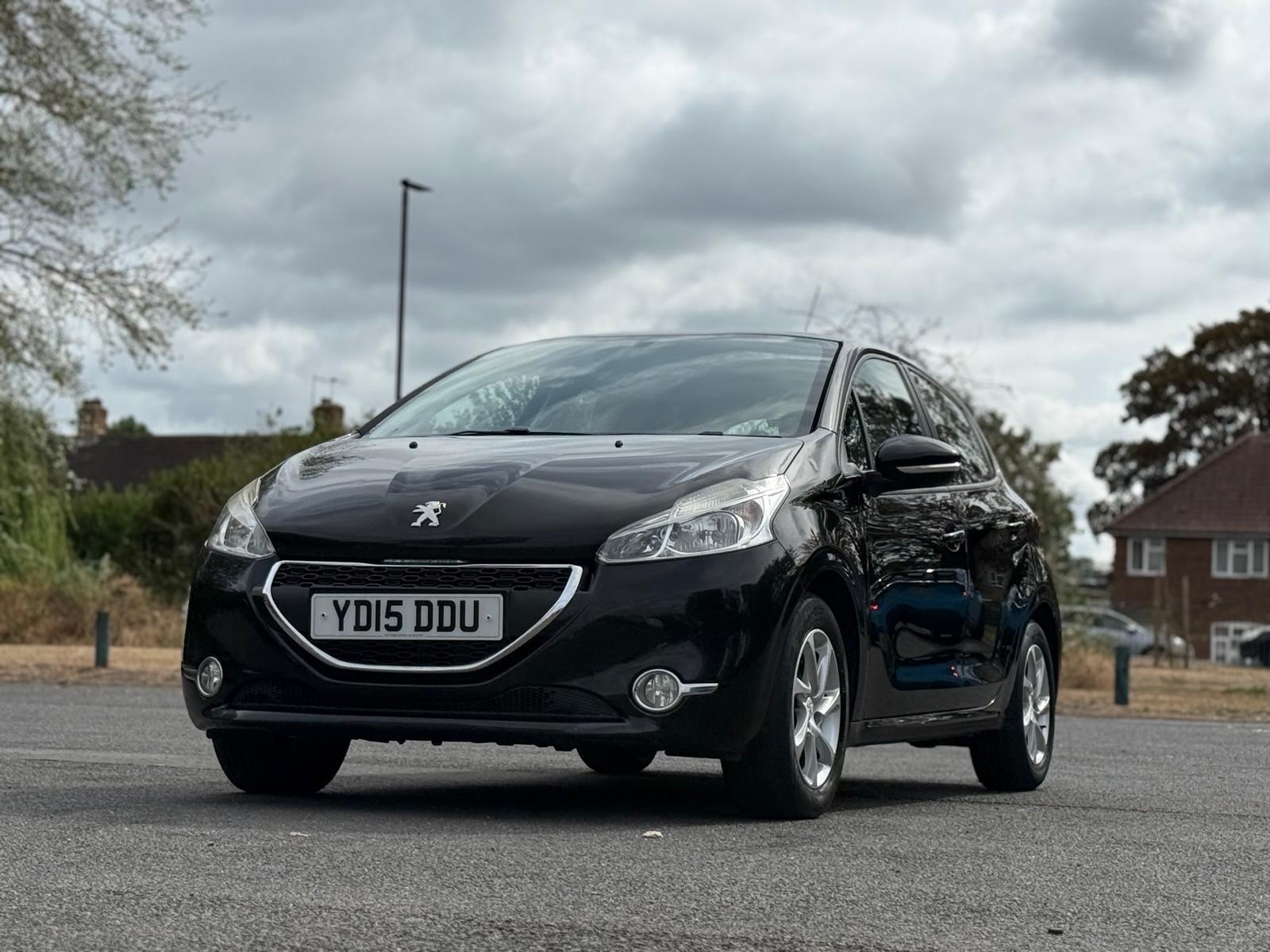 Peugeot 208 view 6
