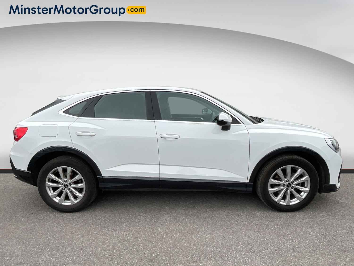 Audi Q3 view 2