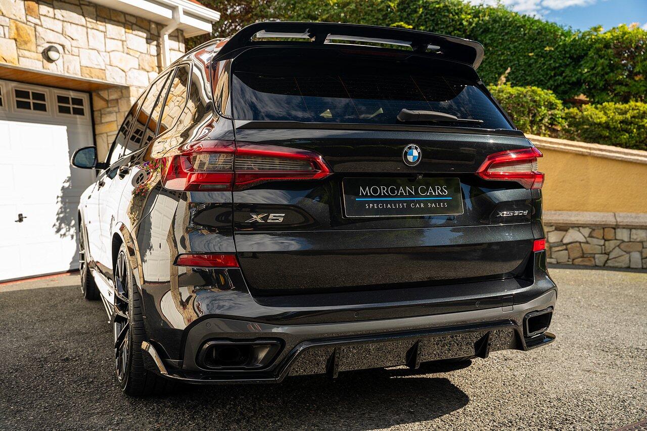 BMW X5 view 7