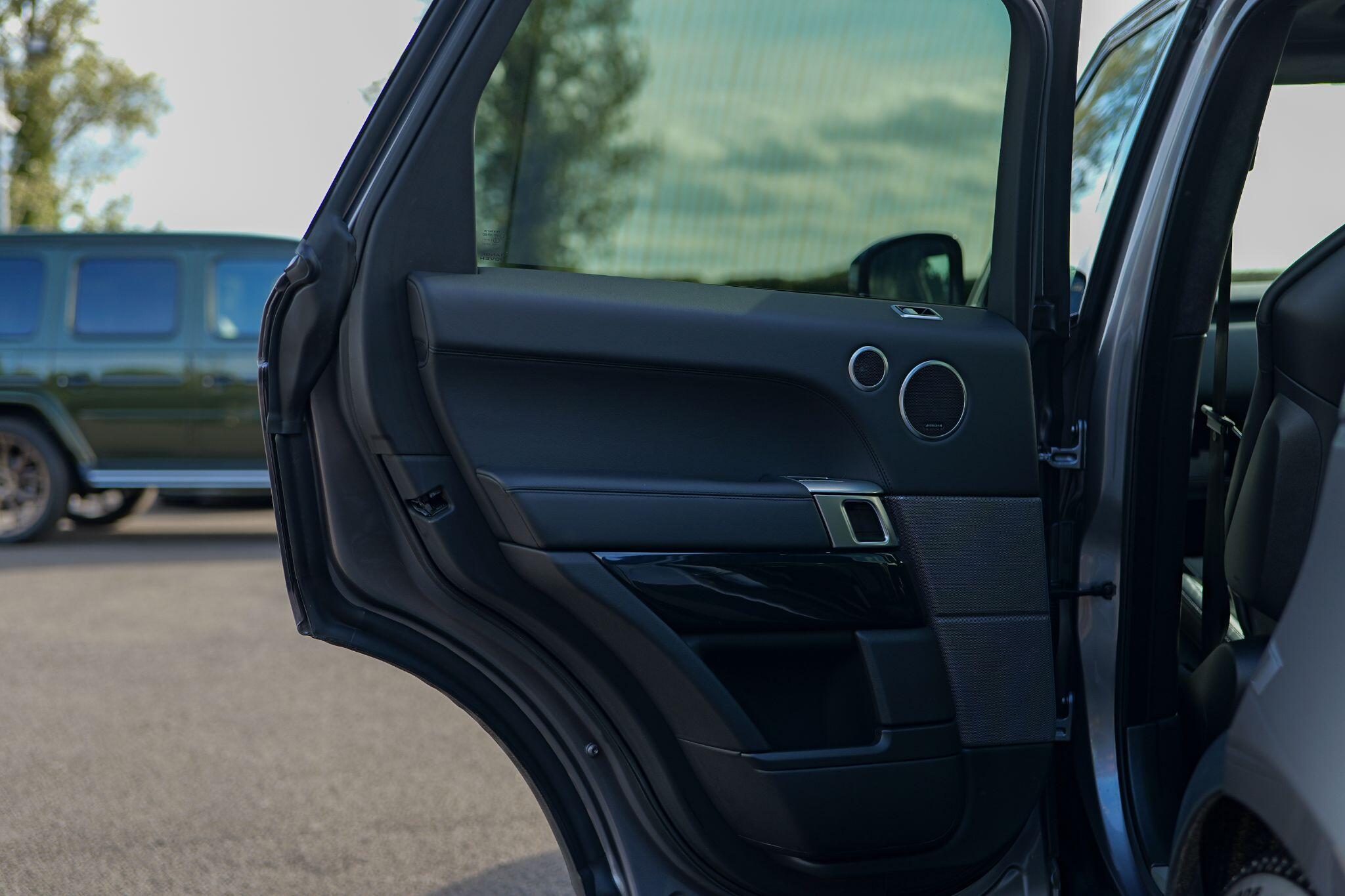 Land Rover Range Rover Sport view 33