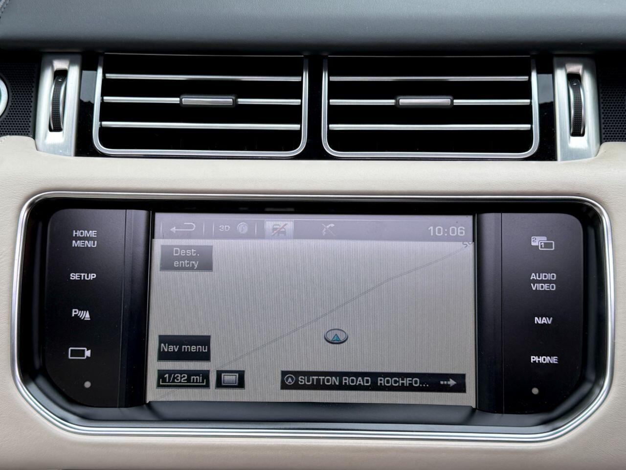 Land Rover Range Rover view 31