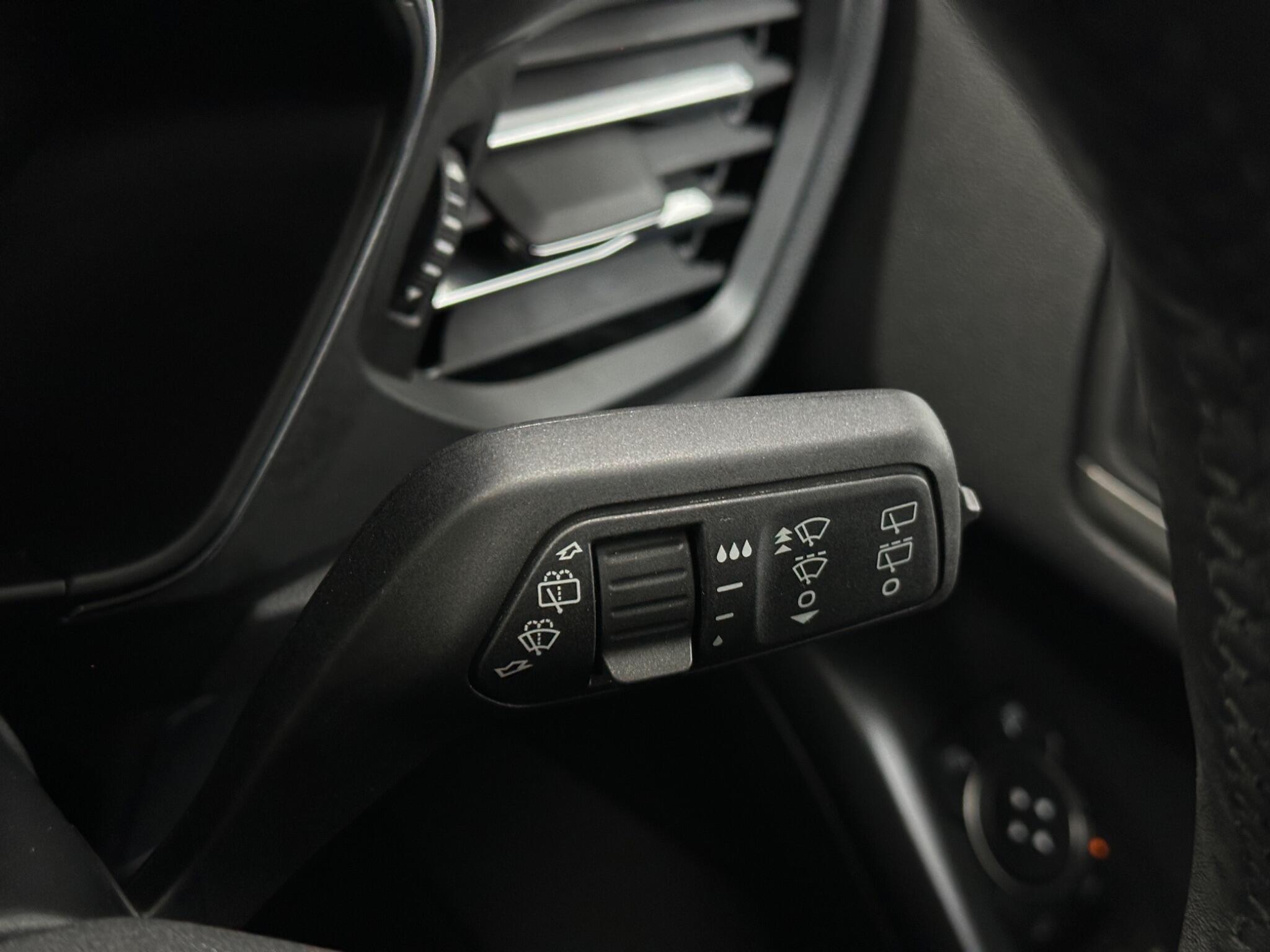 Ford Focus view 17