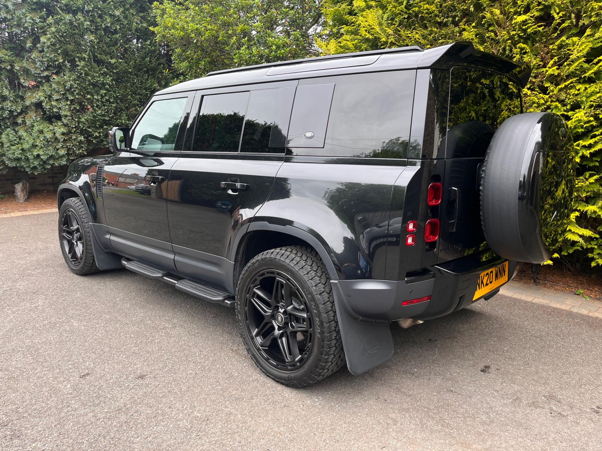 Land Rover Defender view 11