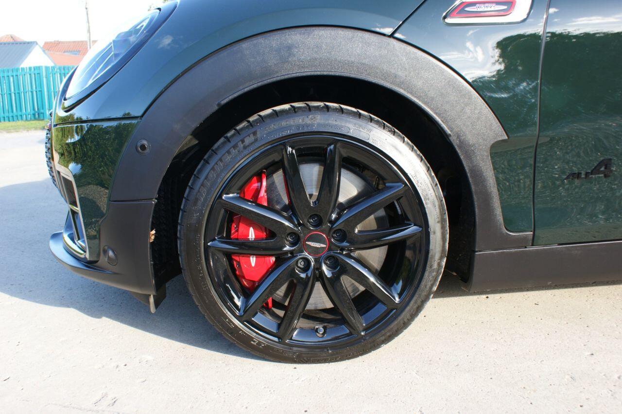 Mini Clubman view 23