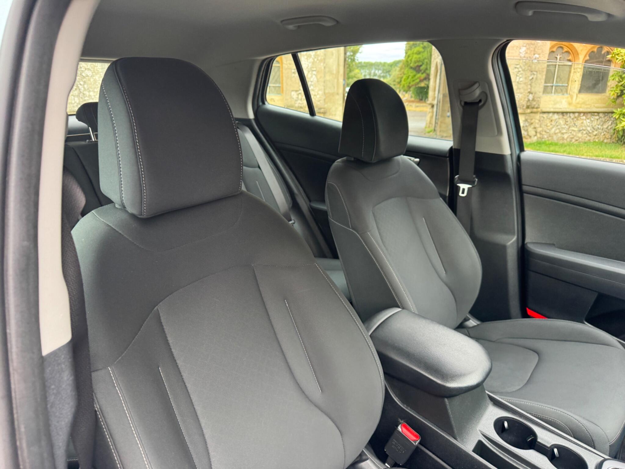 Kia Sportage view 29