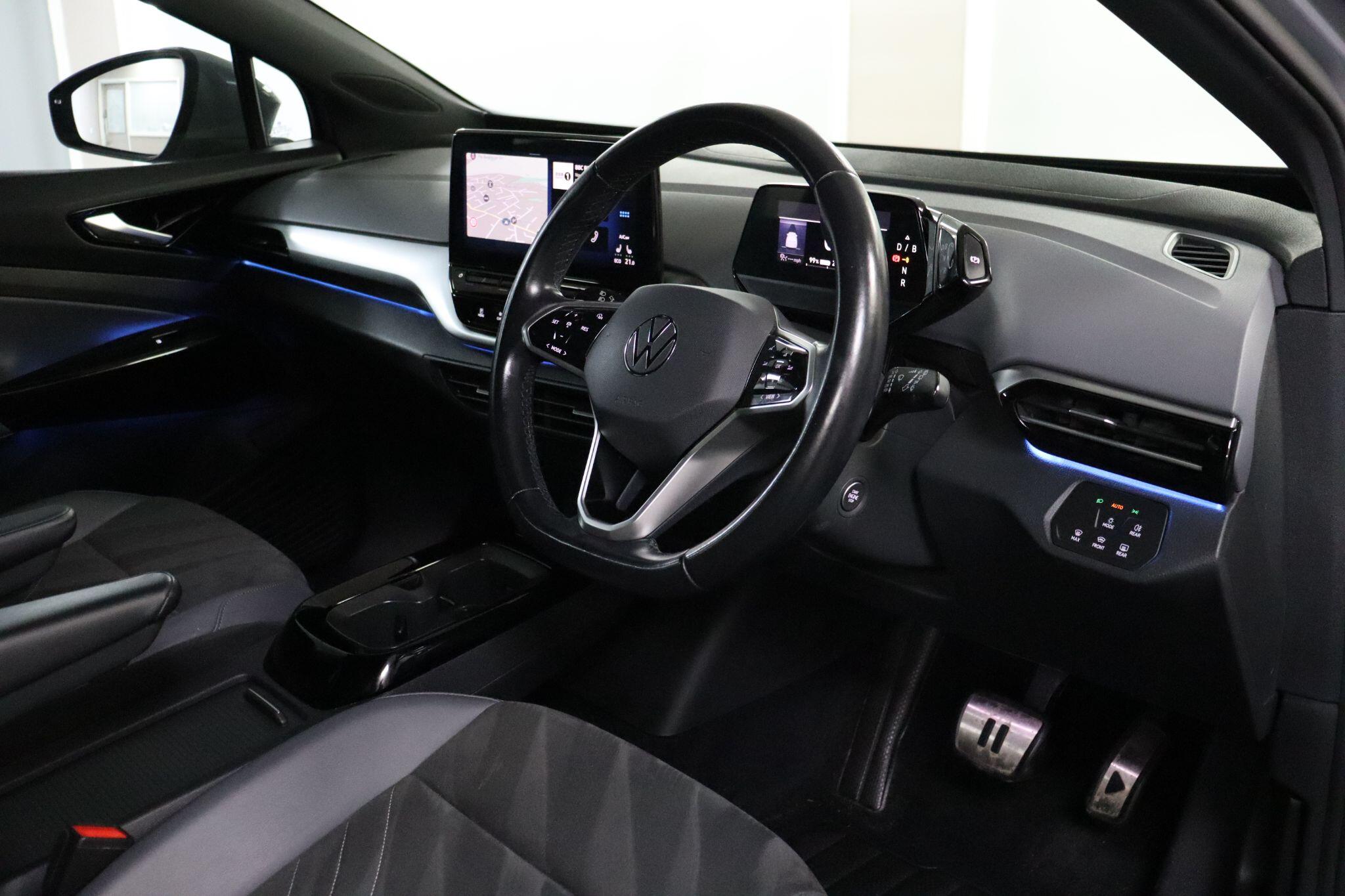 Volkswagen Id.4 view 6