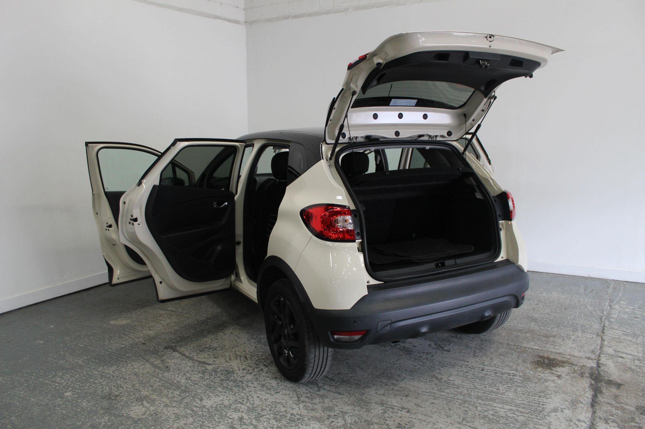 Renault Captur view 21