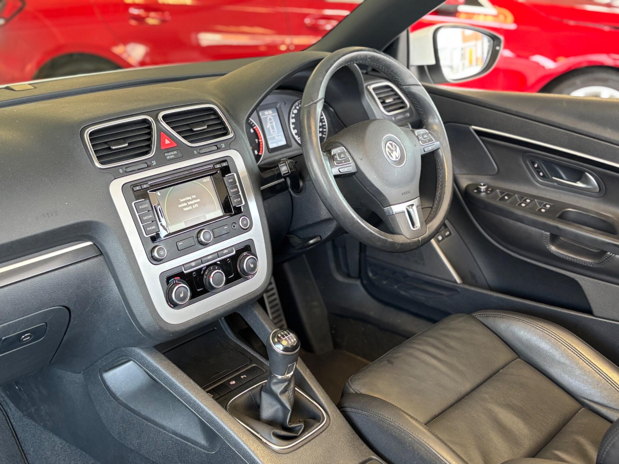 Volkswagen Eos view 14