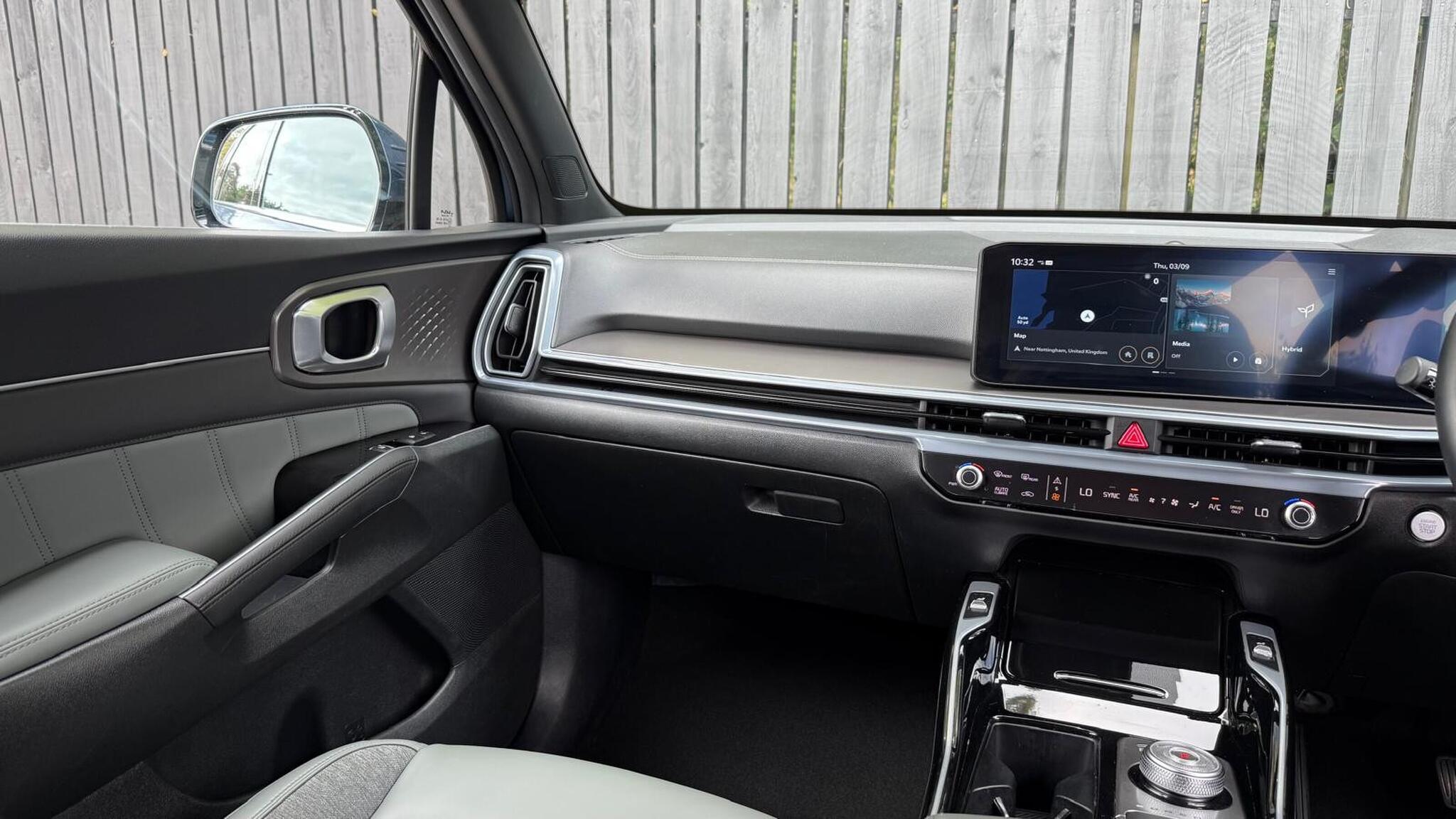 Kia Sorento view 21