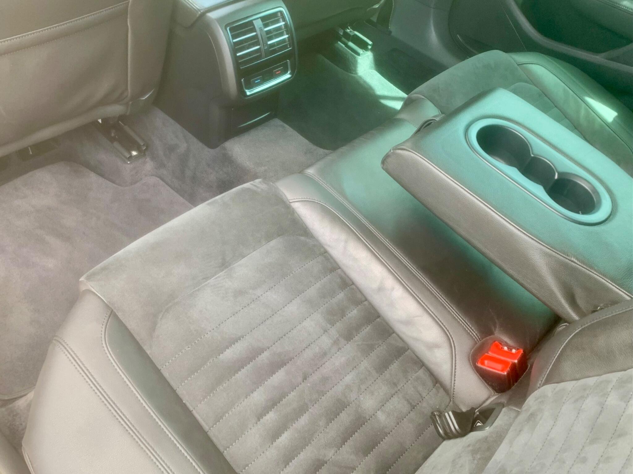 Volkswagen Passat view 44