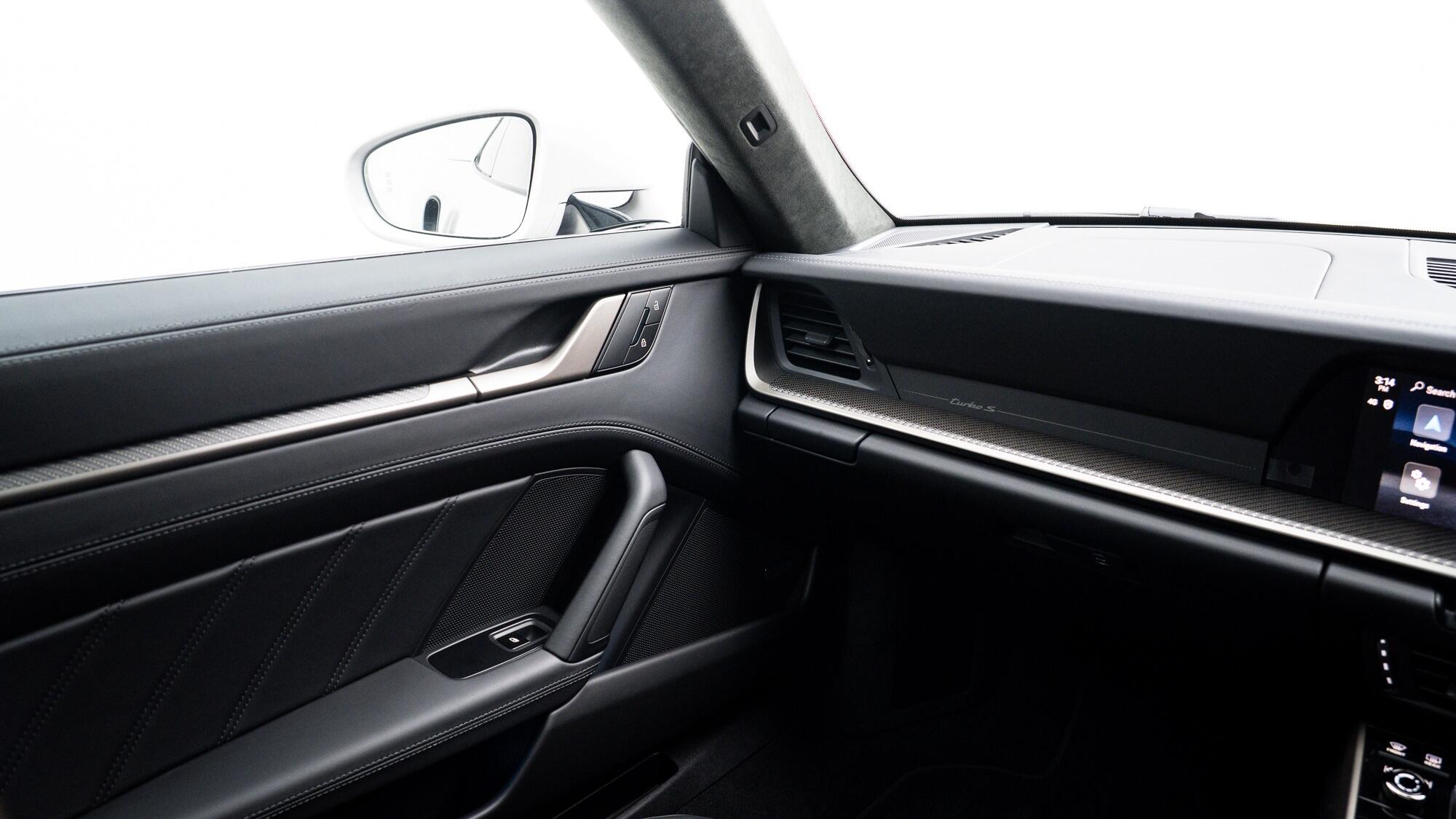 Porsche 911 view 54