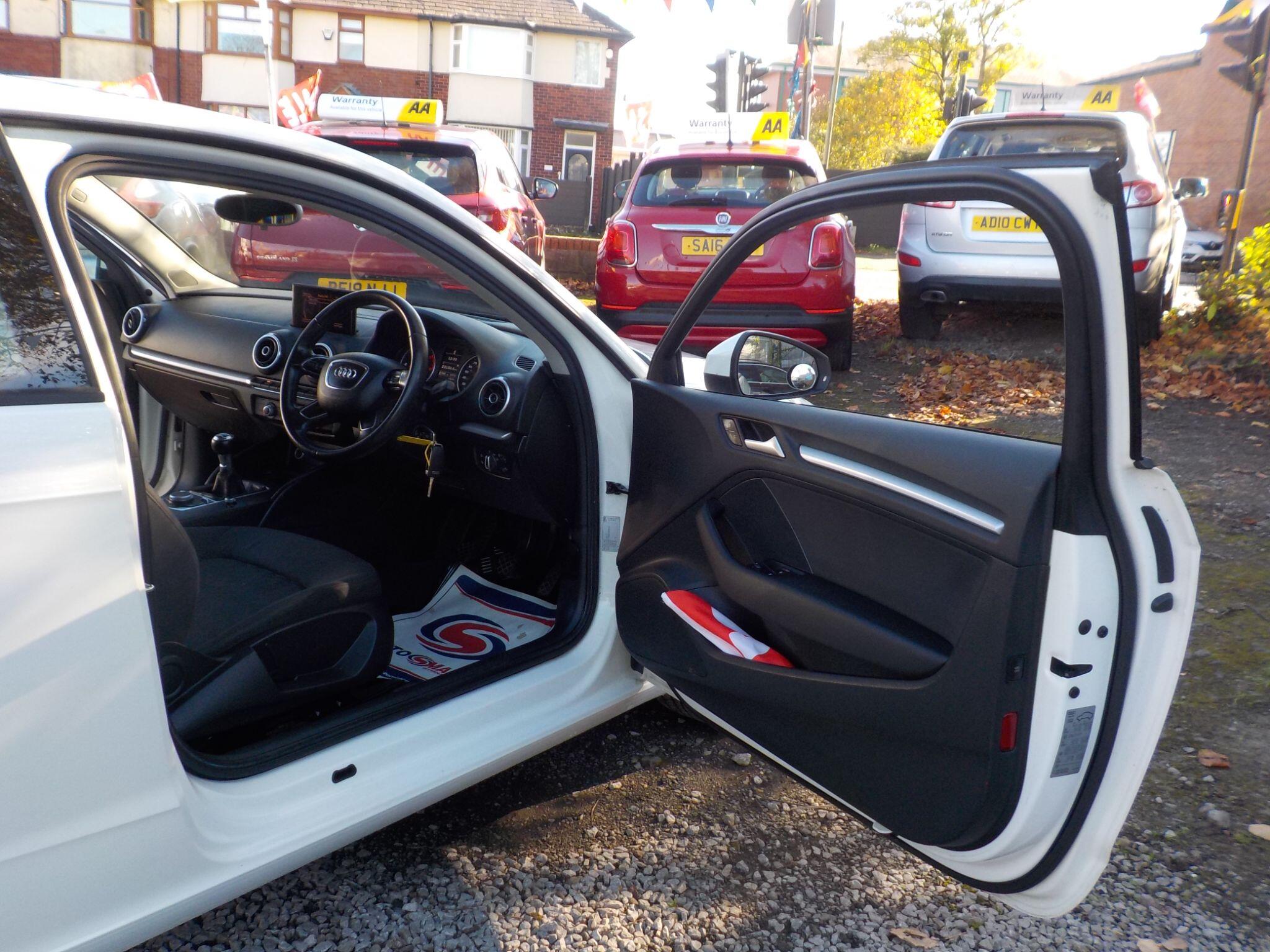 Audi A3 1.6 TDI SE Euro 5 (s/s) 3dr
