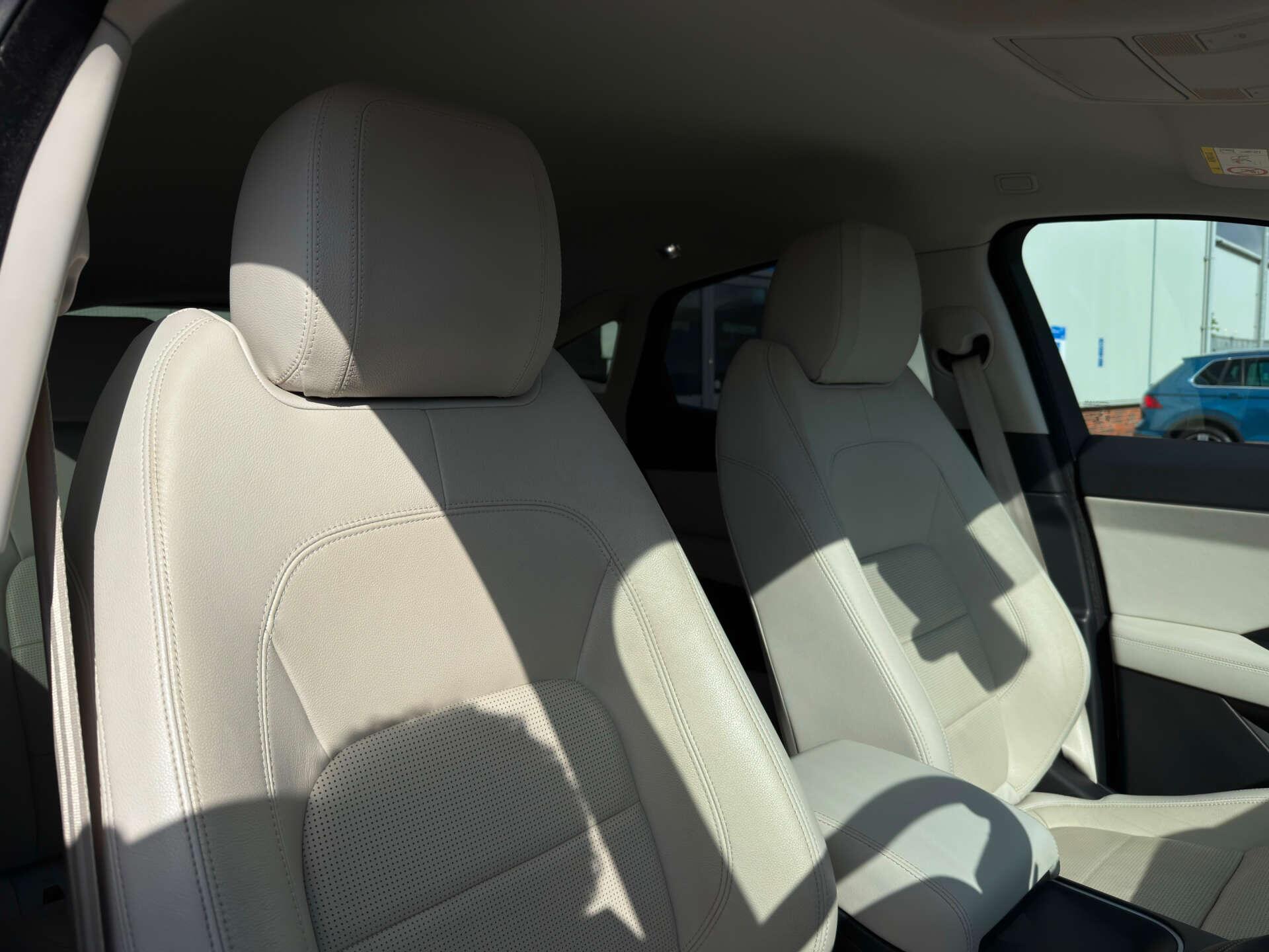Jaguar E-Pace view 13