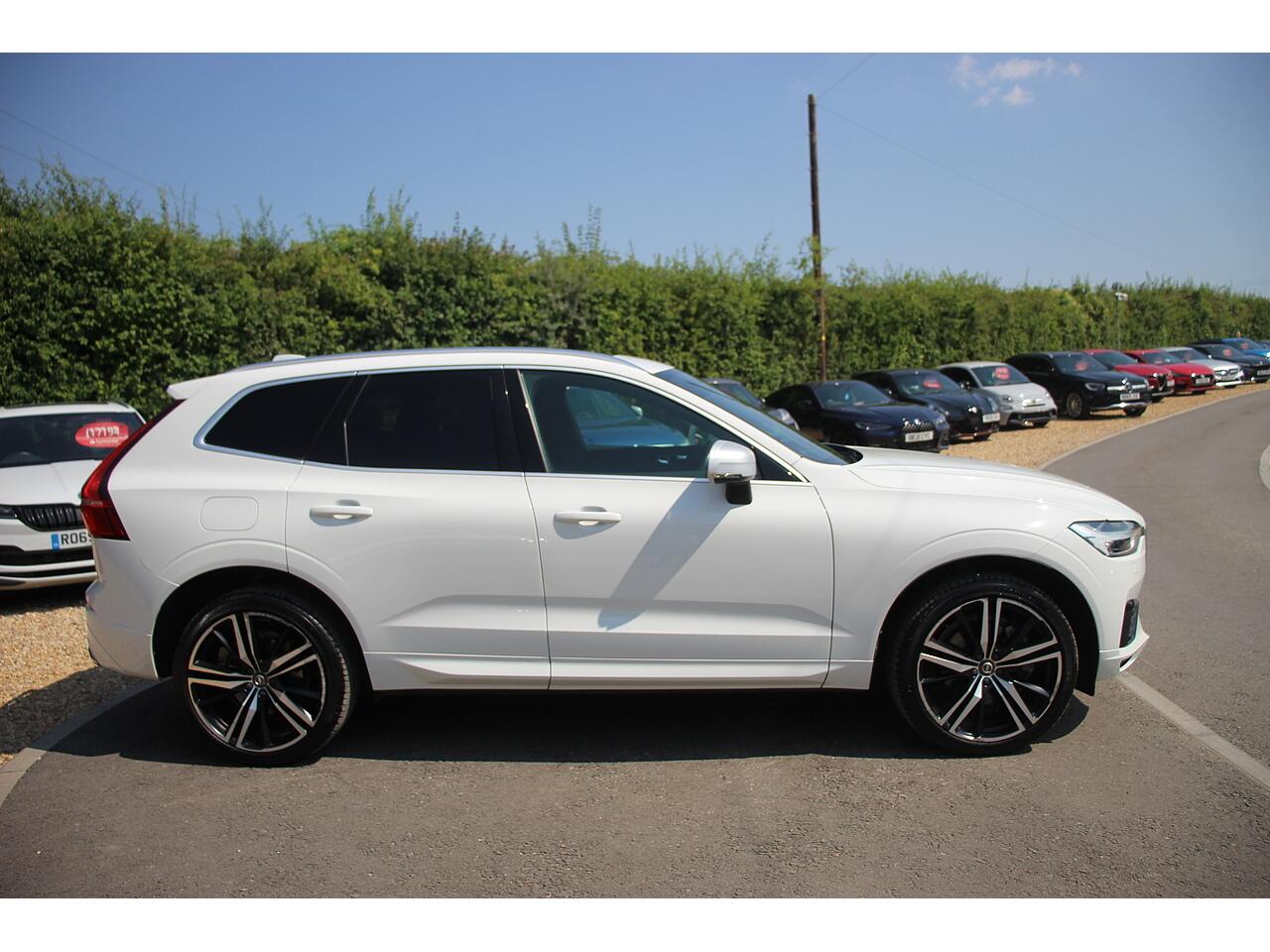 Volvo XC60 view 7