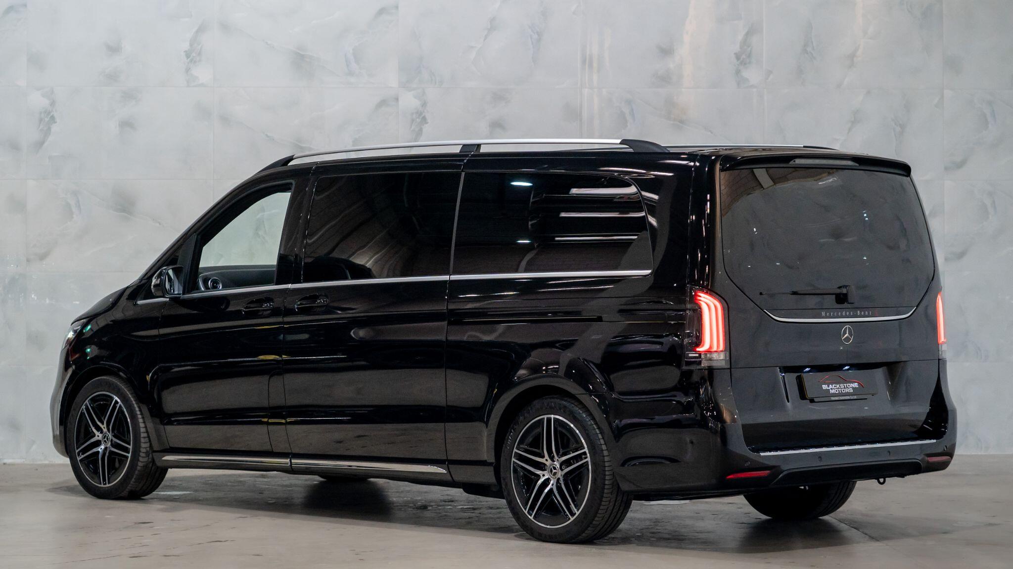 Mercedes-Benz V-Class view 6