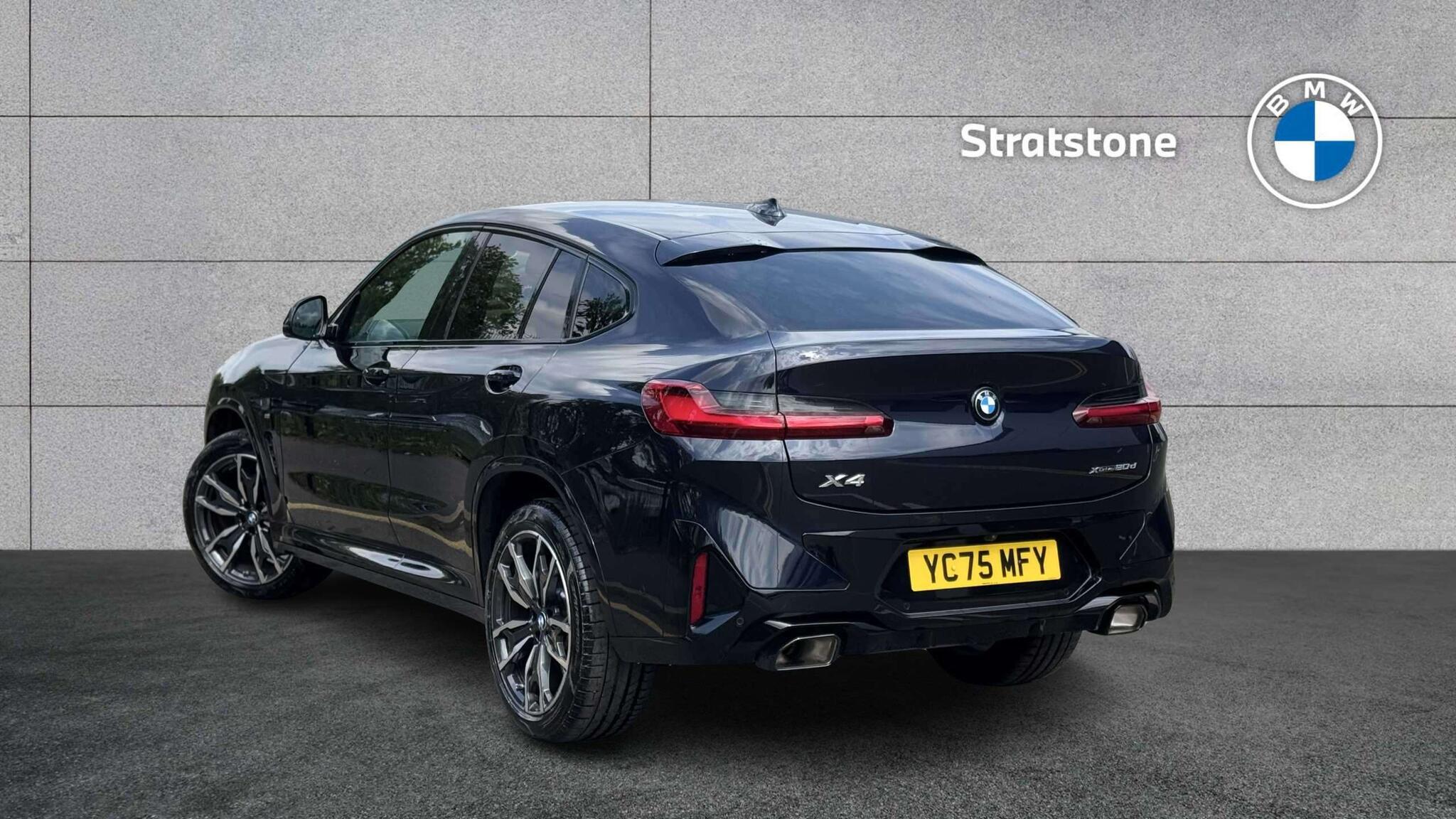 BMW X4 view 2