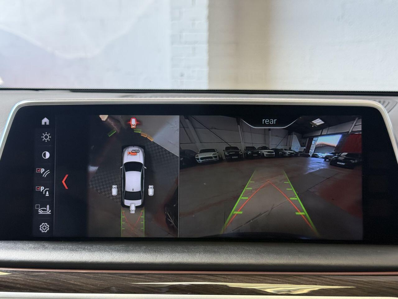 BMW 7 Series view 52