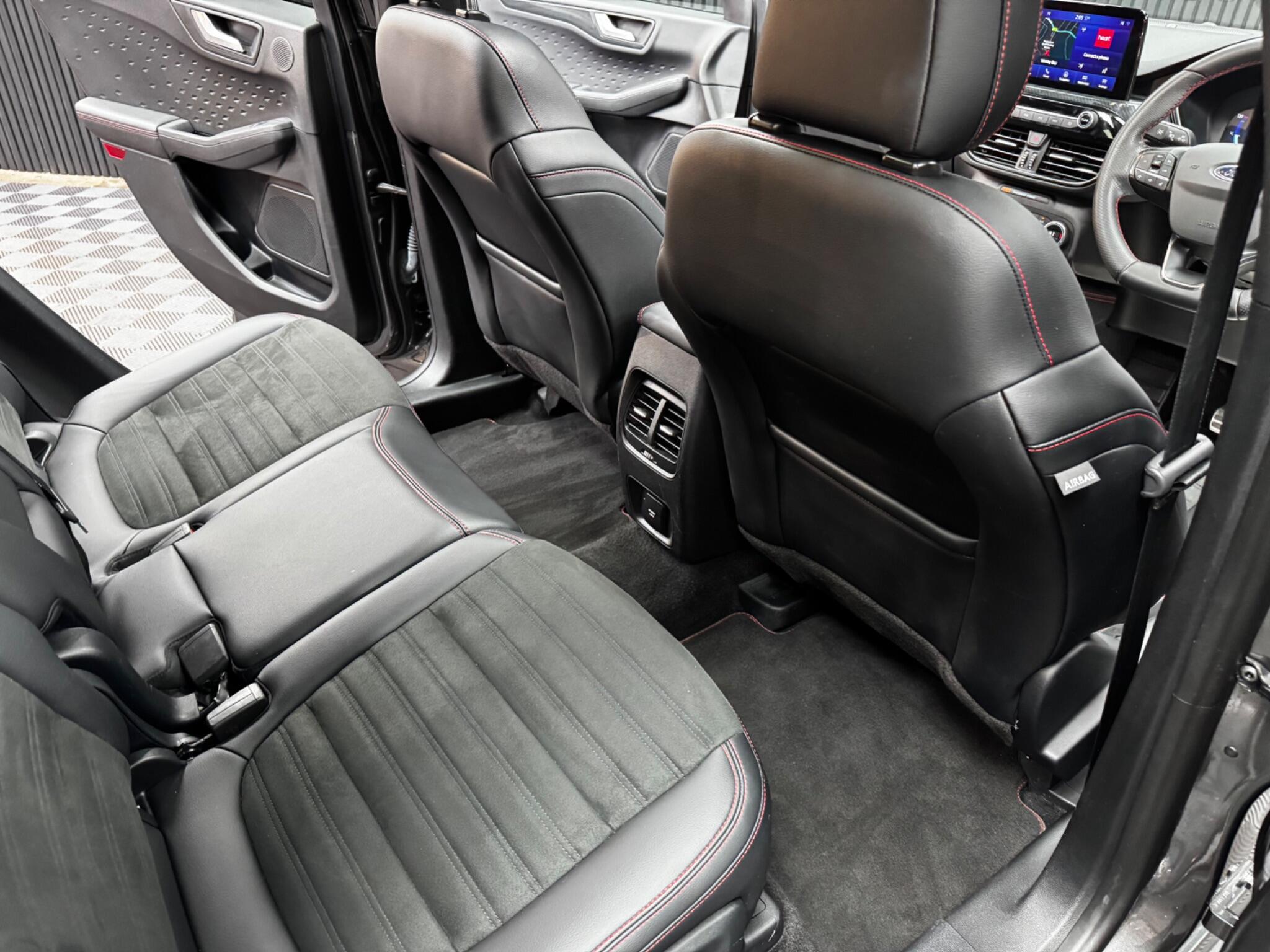 Ford Kuga view 42