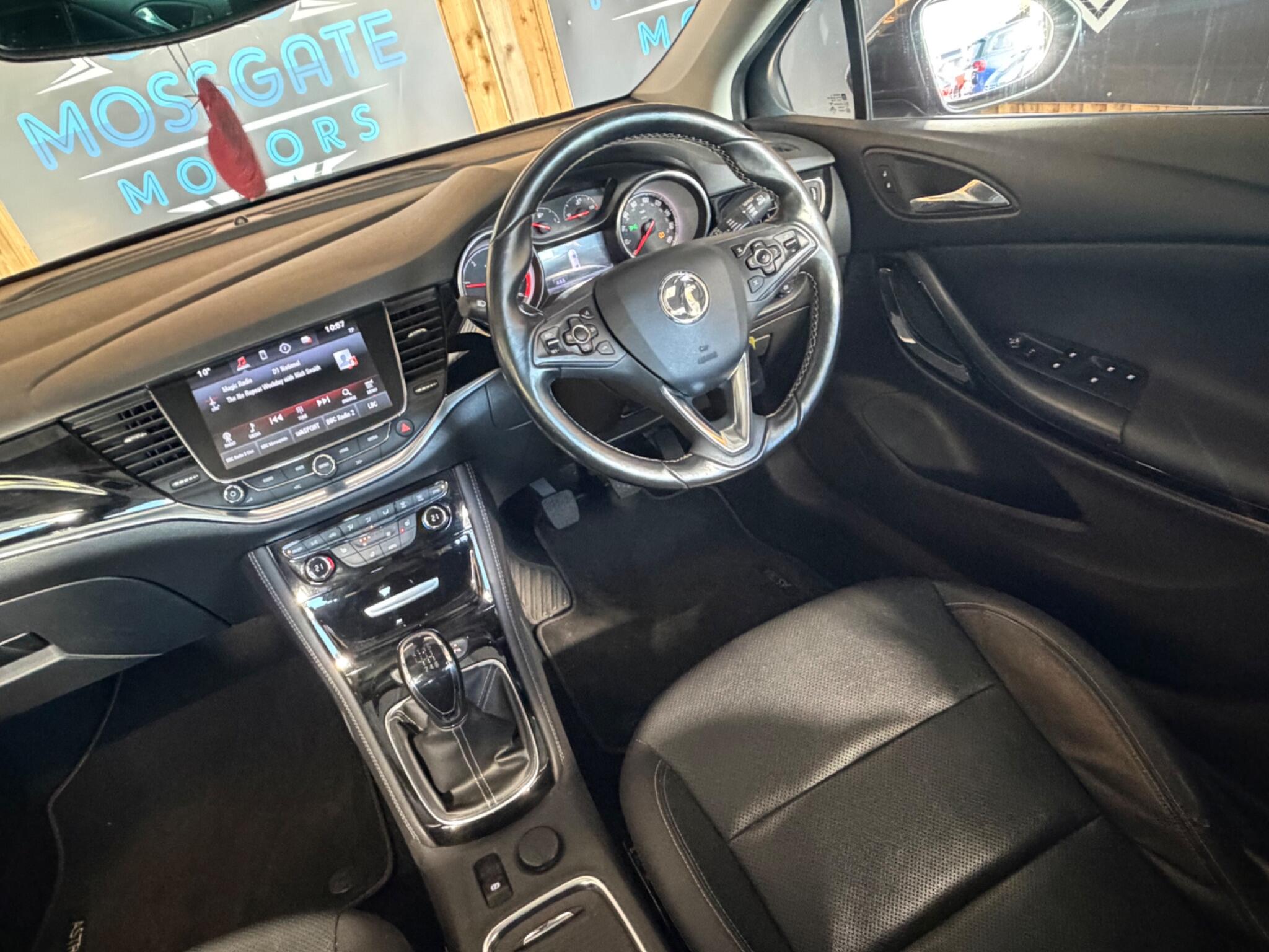 Vauxhall Astra view 9