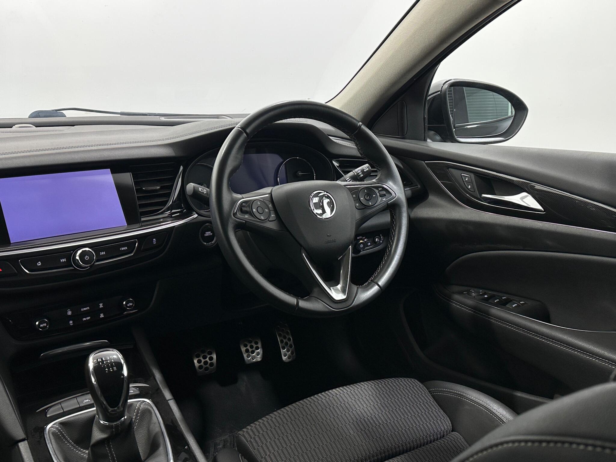 Vauxhall Insignia view 12