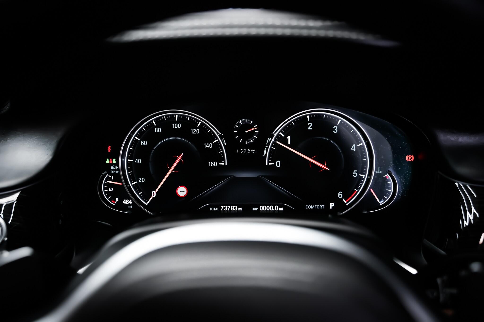 BMW 7 Series view 20