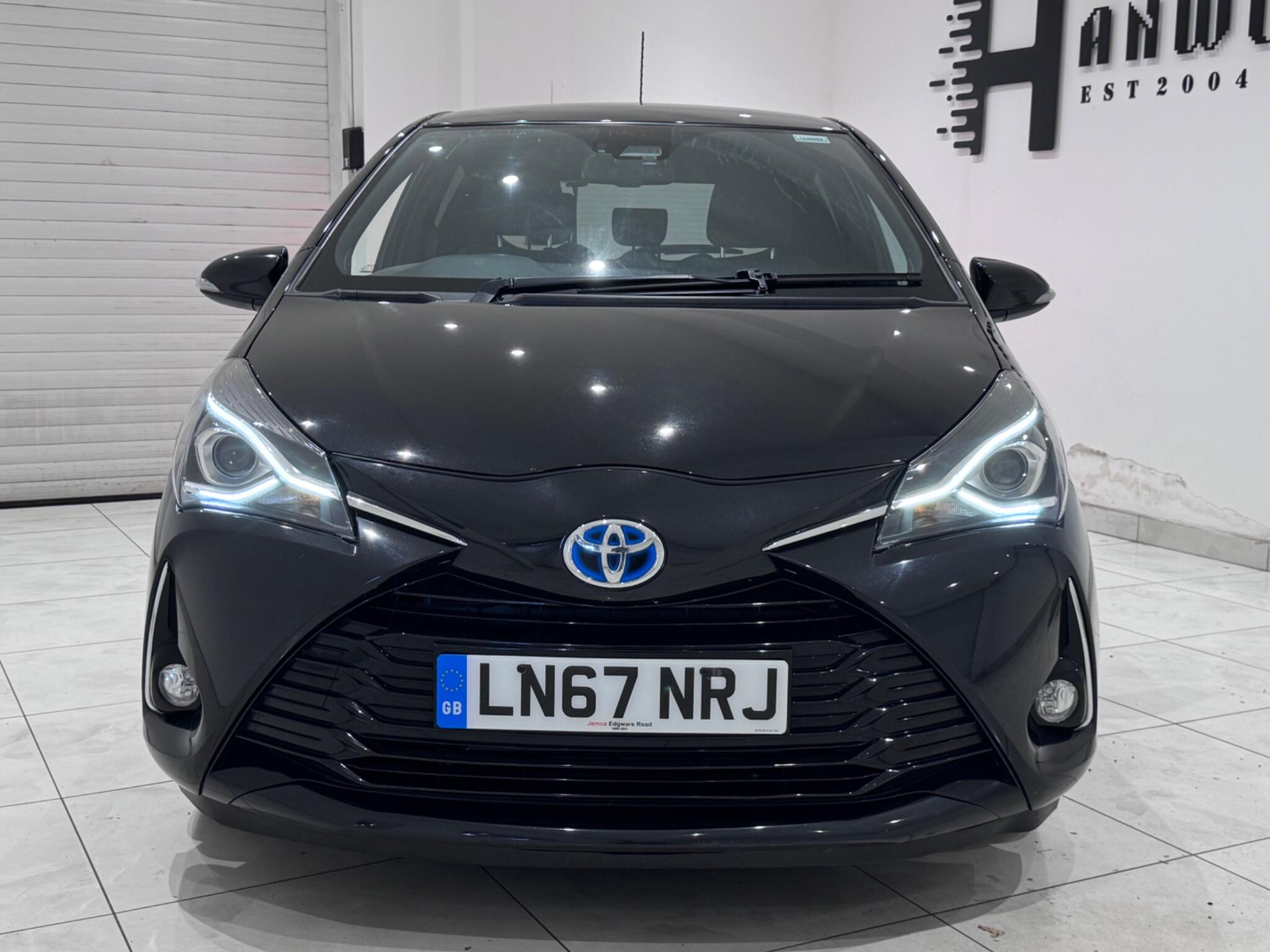 Toyota Yaris view 6