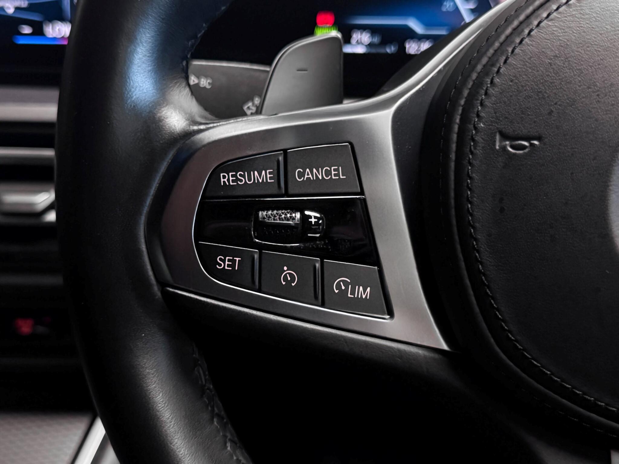 BMW 3 Series view 27