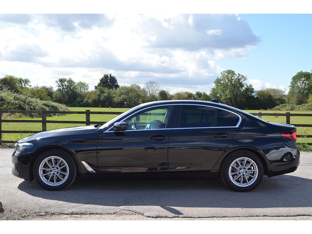 BMW 5 Series view 6