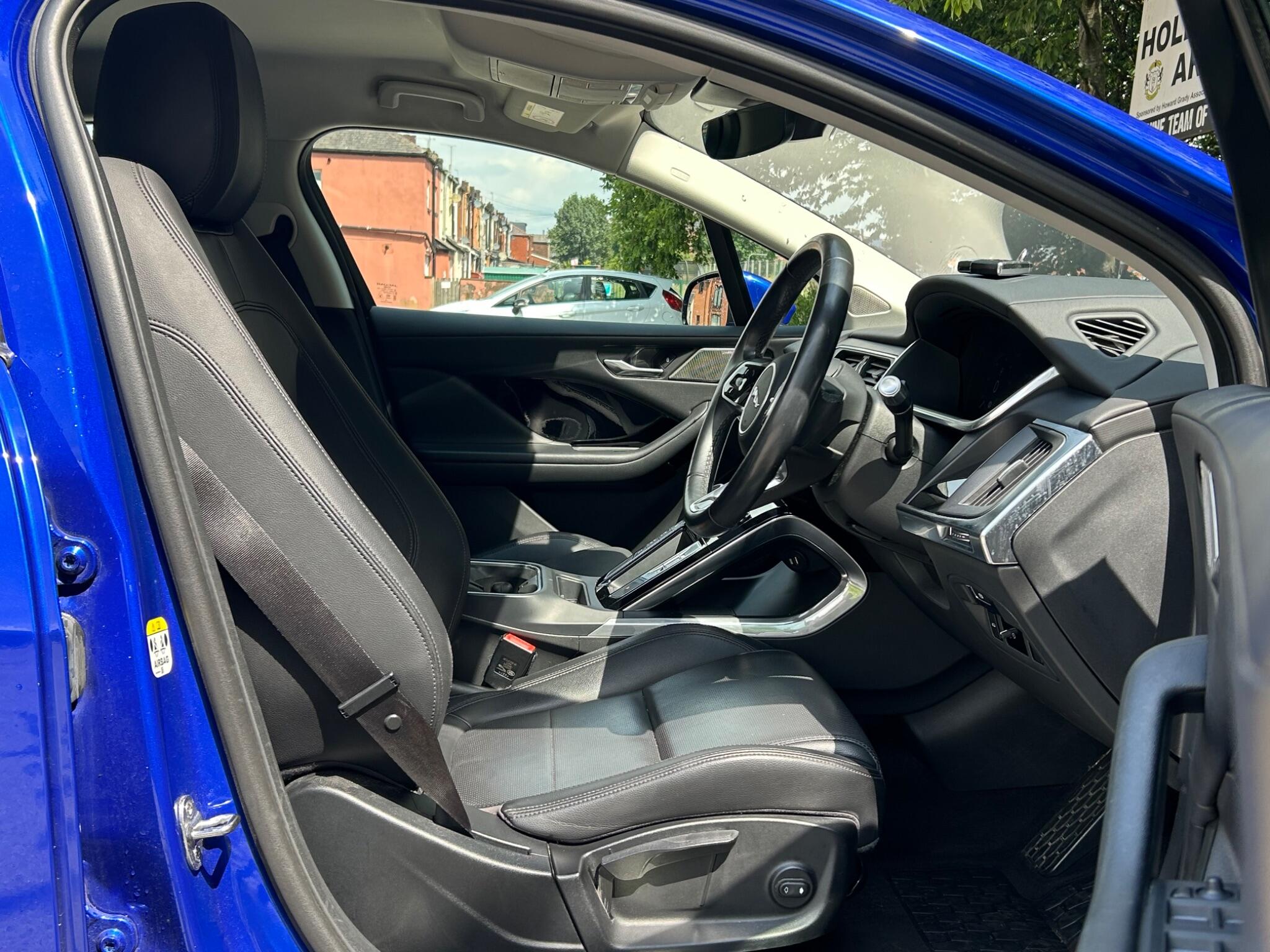 Jaguar I-Pace view 29