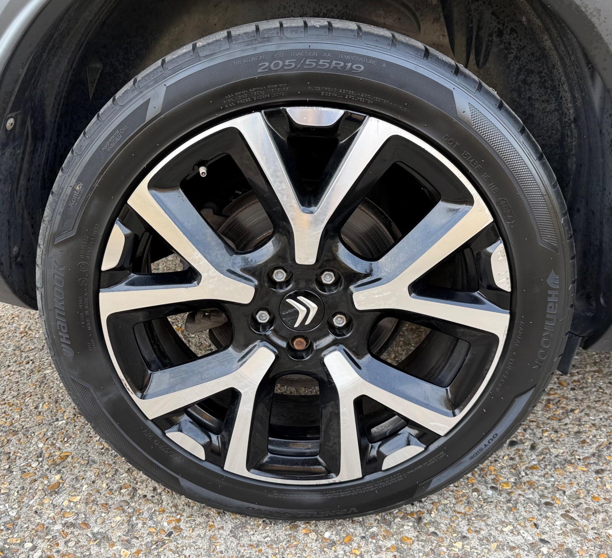 Citroen C5 Aircross view 24